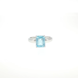 Bague Azuria en topaze bleue