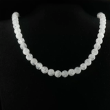 Collier Cristal de Roche Craquelé – Élégance Givrée