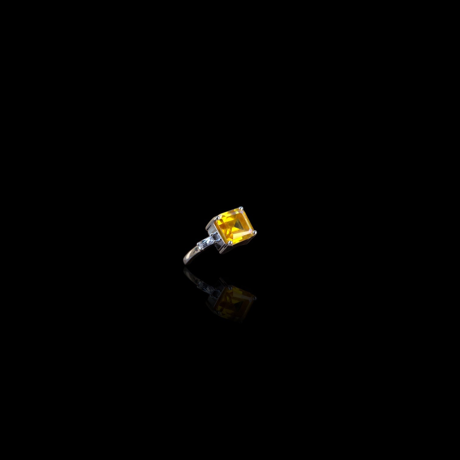 Bague en citrine 
, argent 925. Bague Eclat Solaire