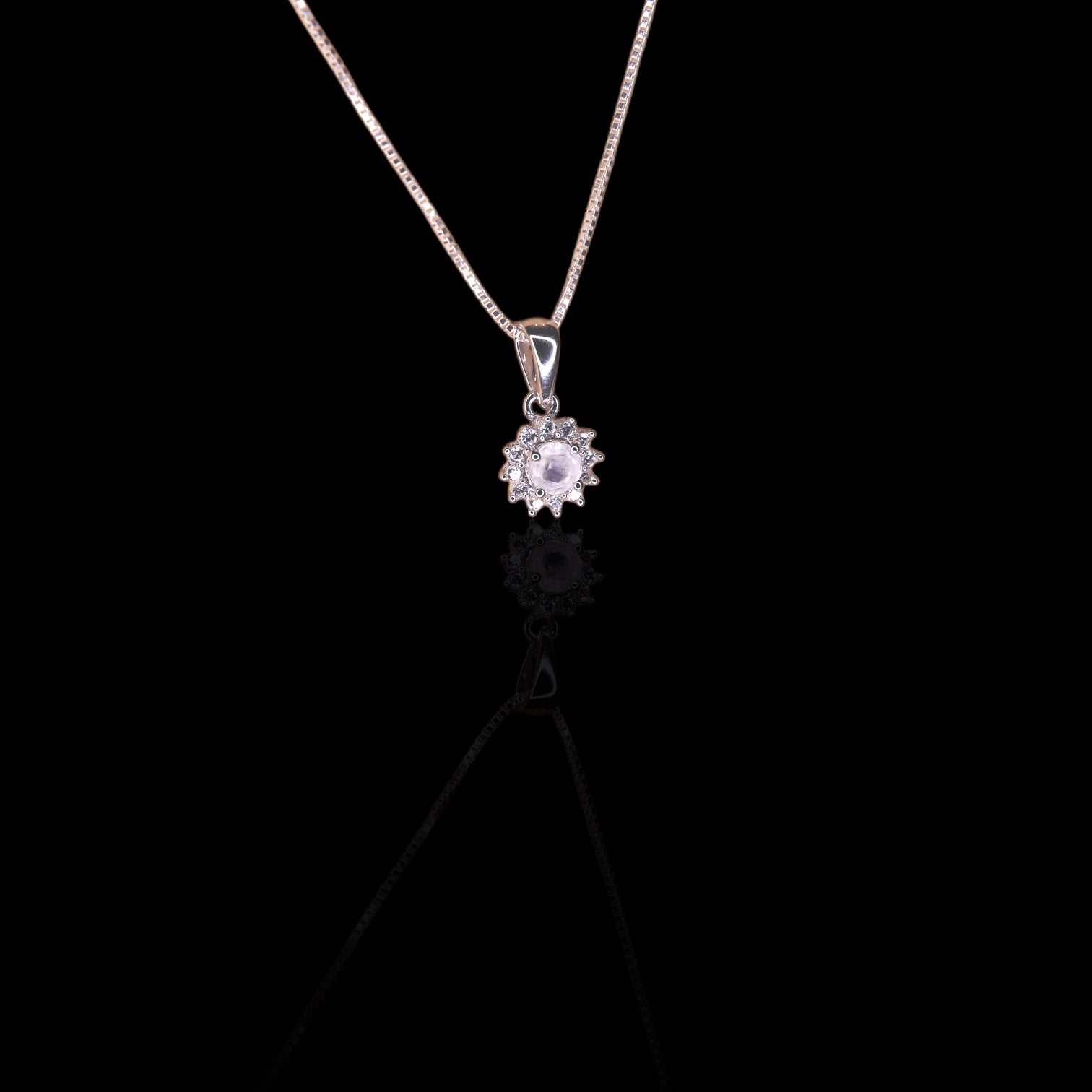 Collier "Soleil de Lune", pendentif de pierre de lune en forme de soleil