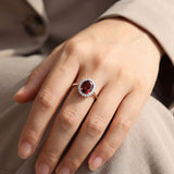 Bague “Passion Royale” – Grenat Naturel & Moissanites