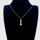 Collier " 3 boules cristal de roche"