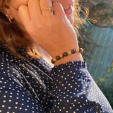 Bracelet en bronzite et bois de sental