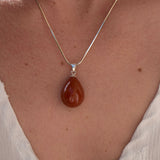 Collier en jaspe rouge