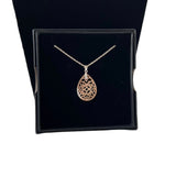 Collier nacre sculpté