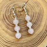 Boucles d'oreilles pendante en quartz rose