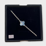 Bracelet fleur nacre grise