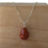 Collier en jaspe rouge